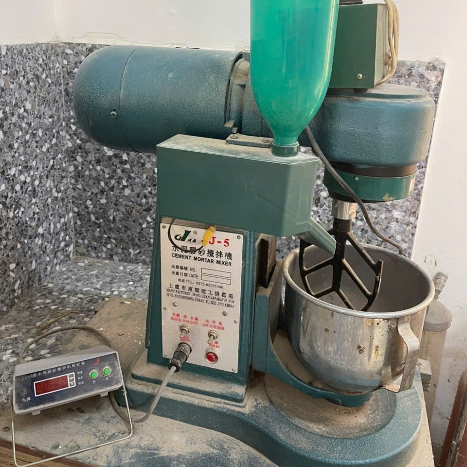 Máy trộn vữa xi măng